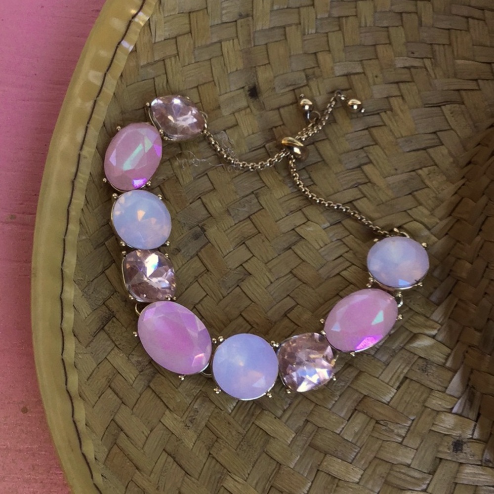 Pink tone bracelet beaded Sunday brunch farmer’s market beach pool party glam